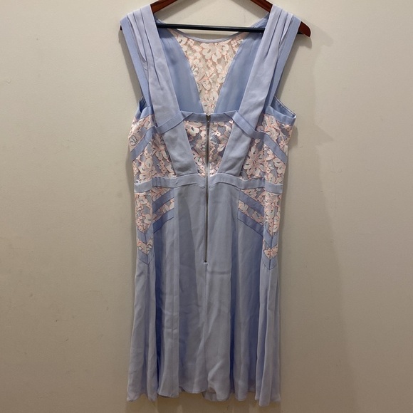 French Connection baby blue with white and neon pink lace dress - Picture 9 of 11